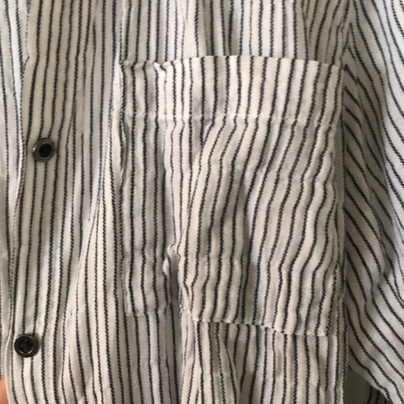 Women’s Button Down Shirt - Picture 3 of 4